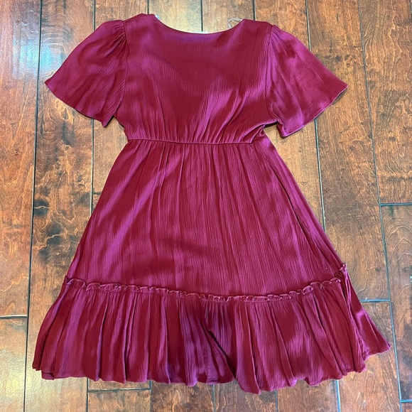 Worn twice. Great condition. No snags or stains. - Picture 2 of 3